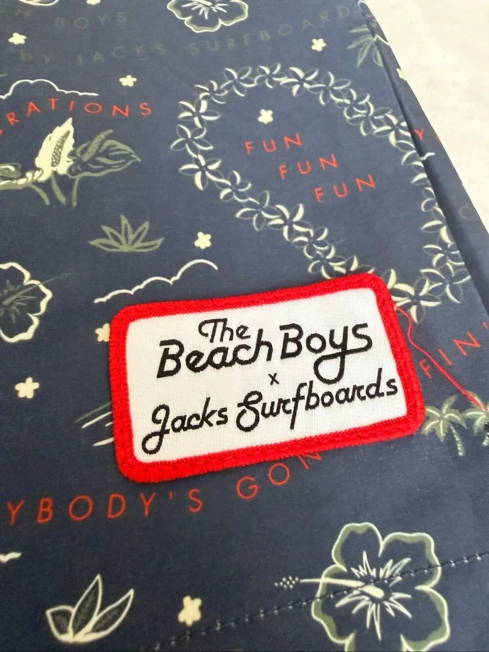 JACK’S SURFBOARDS x The Beach Boys Men’s Board Shorts 31 Navy Hawaiian Surf Prin